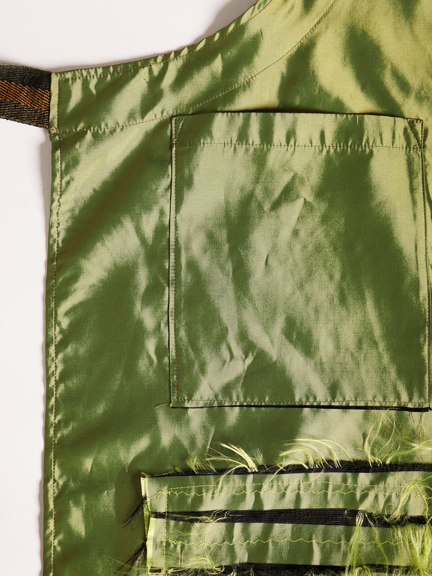 Nettle Outdoor Apron